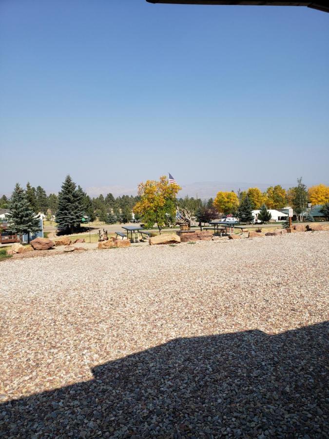 Flaming Gorge Resort Dutch John Exterior foto