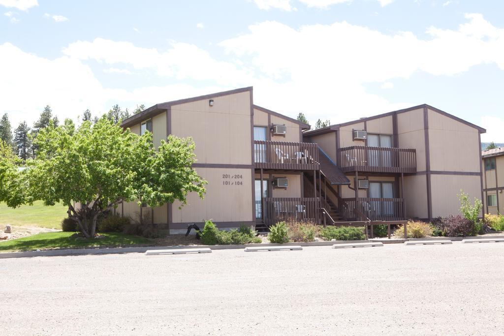 Flaming Gorge Resort Dutch John Cameră foto